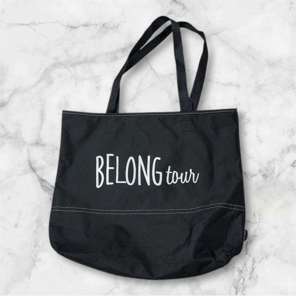 Black Tote Bag with 'BELONG tour' Print canvas